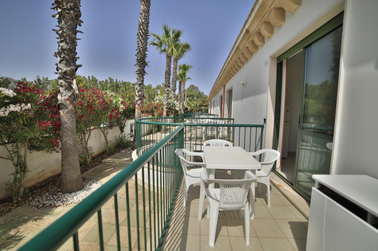 Residence Cala Verde Марина-ді-Манкаверса Екстер'єр фото
