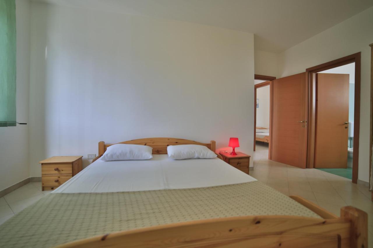 Residence Cala Verde Марина-ді-Манкаверса Екстер'єр фото