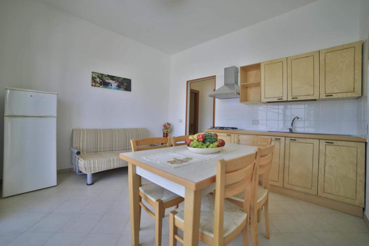 Residence Cala Verde Марина-ді-Манкаверса Екстер'єр фото
