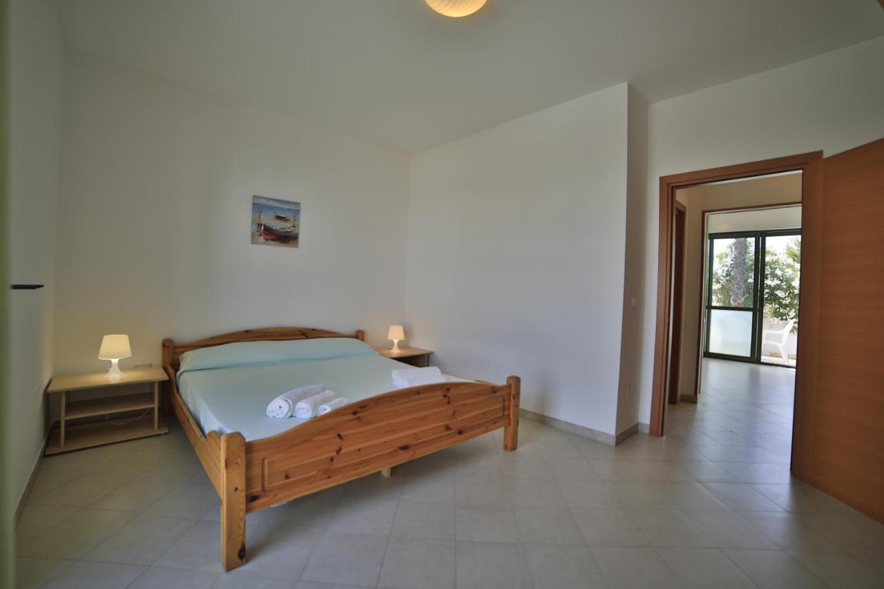 Residence Cala Verde Марина-ді-Манкаверса Екстер'єр фото