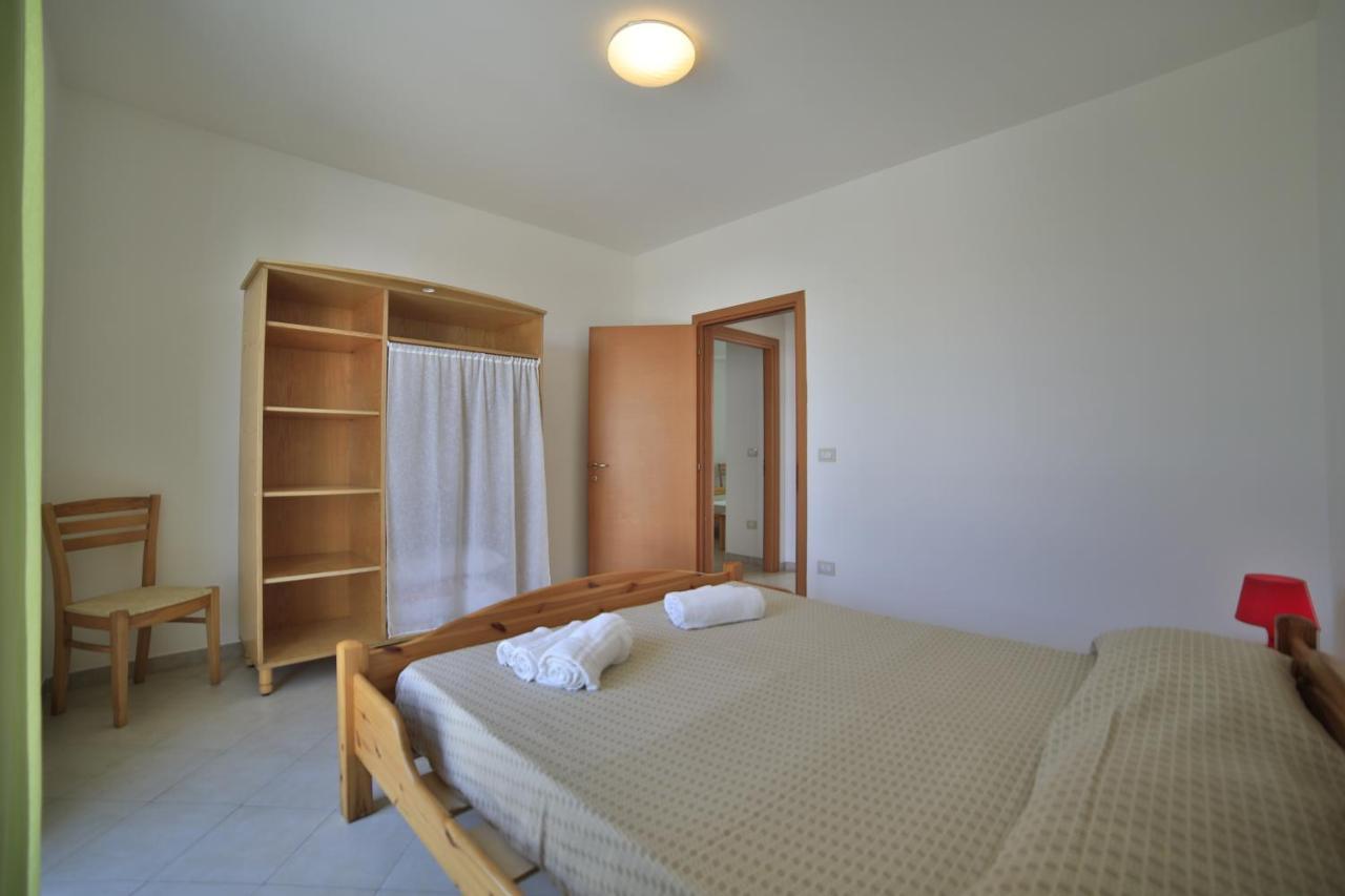 Residence Cala Verde Марина-ді-Манкаверса Екстер'єр фото