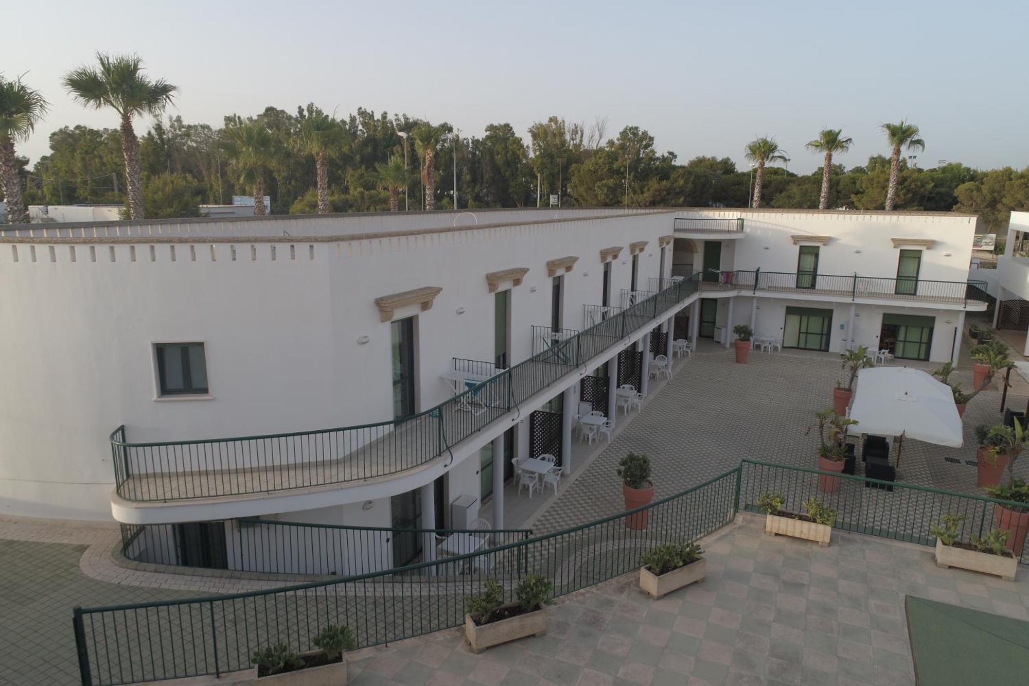 Residence Cala Verde Марина-ді-Манкаверса Екстер'єр фото